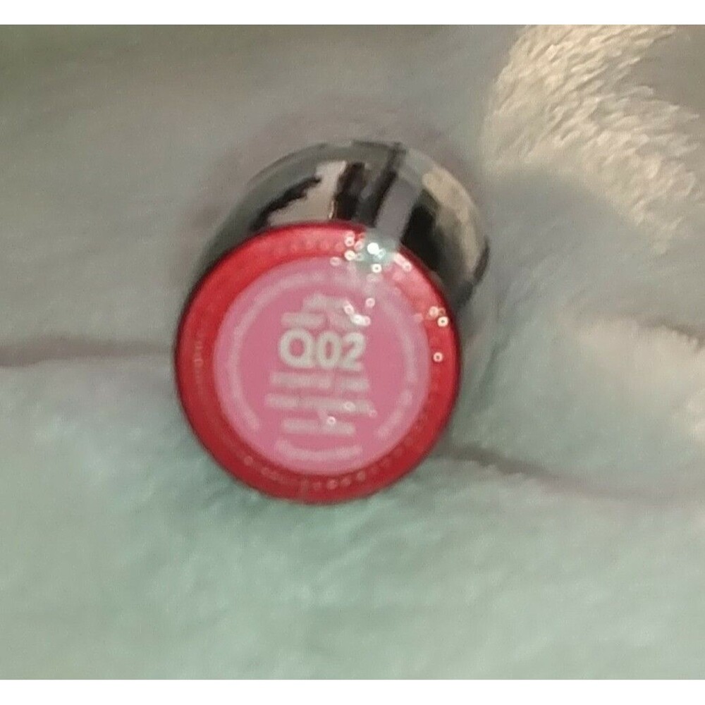 lip stick New Avon Ultra Color Rich Rubies moisturizer protections lip skin care